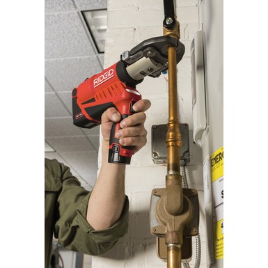 57398 RIDGID RP 240 Action Water Heater Close Up 72dpi.jpg