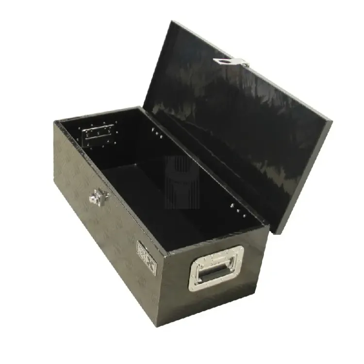 bau-de-ferramentas-em-aluminio-760x335x245mm-preto-vkp-scaled-1.webp