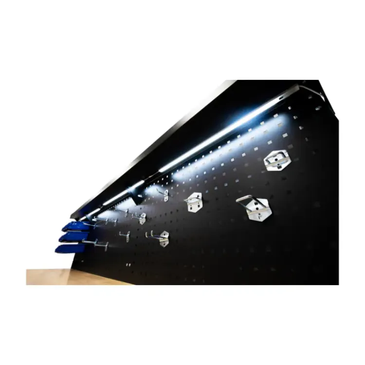 carro-de-trabalho-84-com-led-e-tomada-eletrica-kroftools-1-scaled-1.webp