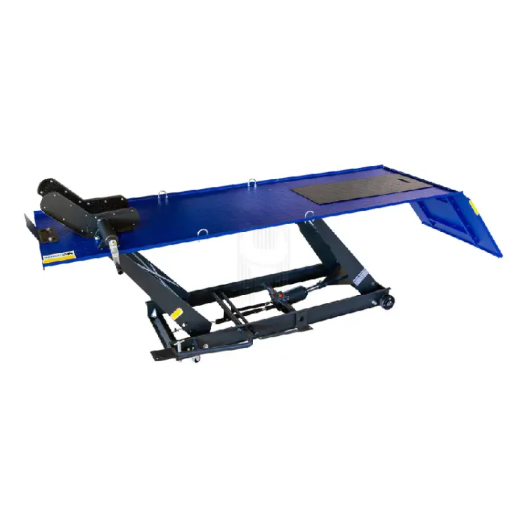 elevador-motos-hidraulico-capac-450-kg-2200x680mm-vkp-scaled-1.webp